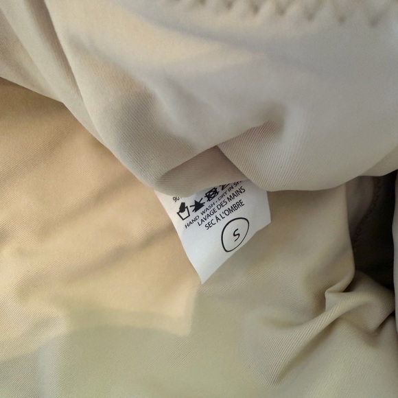 Montce Marcela Beige Wide Rib Top - Picture 3 of 3